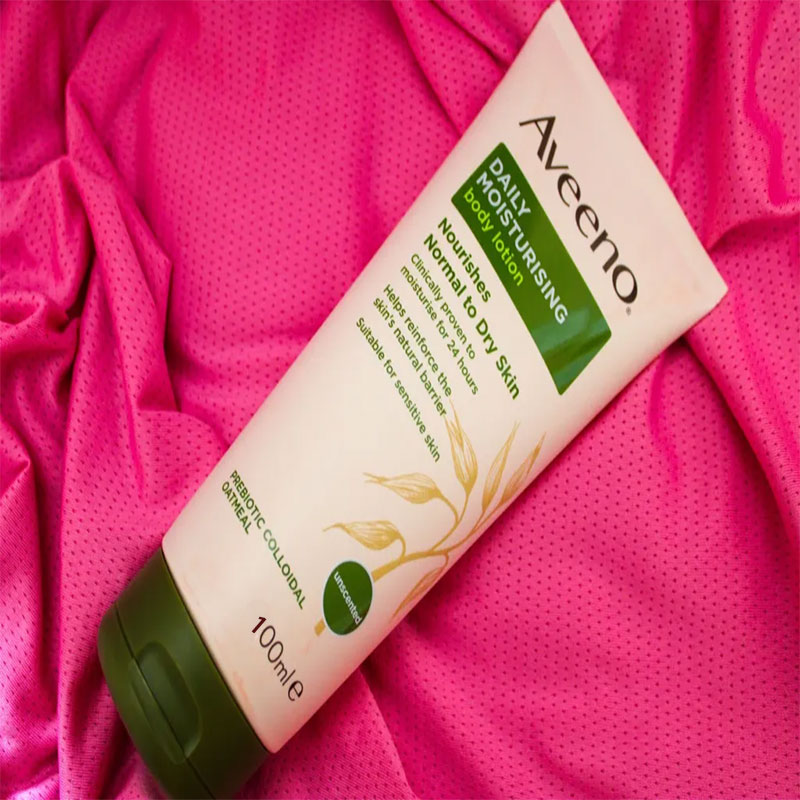 Aveeno Daily Moisturising Body Lotion For Normal To Dry Skin 100ml