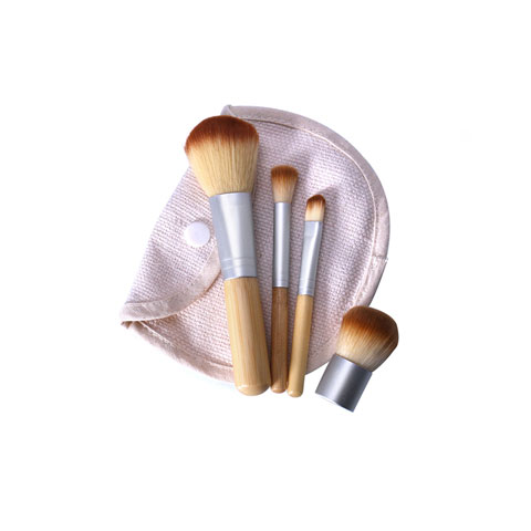 bamboo-handle-makeup-brush-set-with-mini-bag-4pcs_regular_63886af5cc74d.jpg