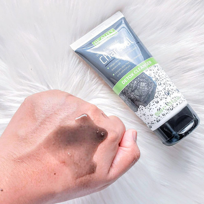 Beauty Formulas Charcoal Detox Cleanser 150ml