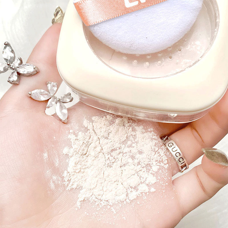 Butterfly Light Sensitive Oil Control Makeup Powder - 02