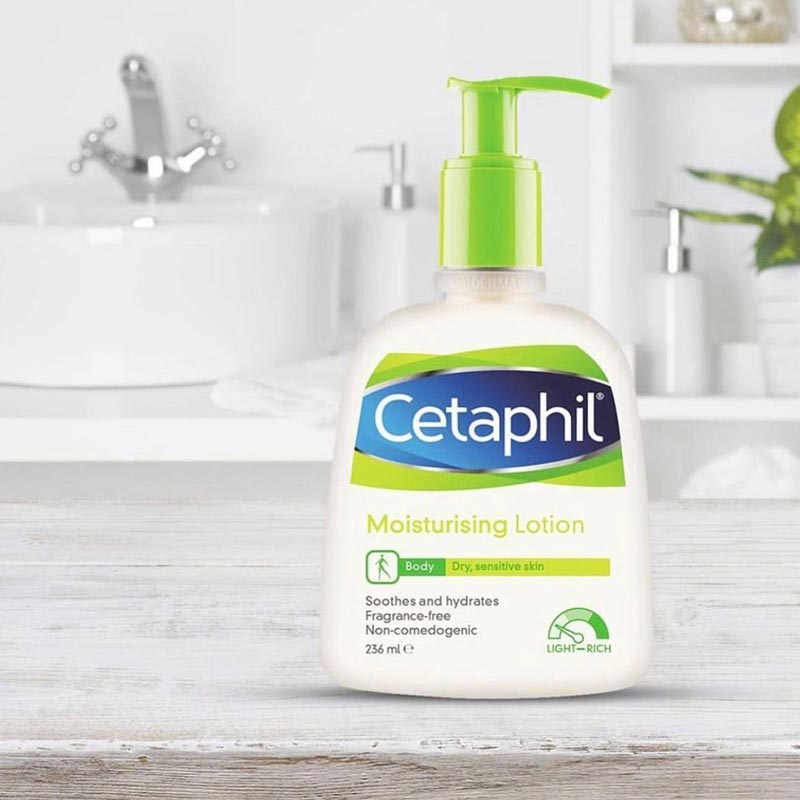 Cetaphil Moisturising Lotion For Dry, Sensitive Skin 236ml