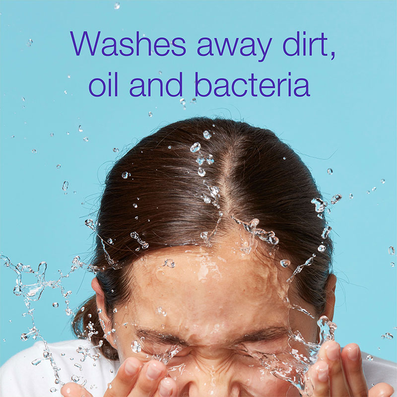 Clean & Clear Morning Burst Oil Free Facial Cleanser 240ml