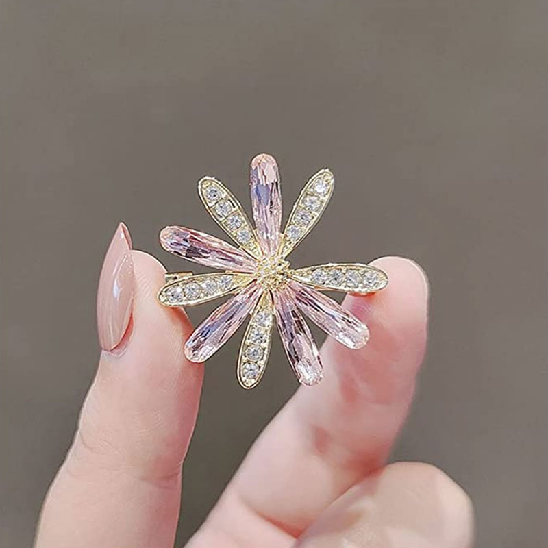Crystal Daisy Brooch For Women - Flower