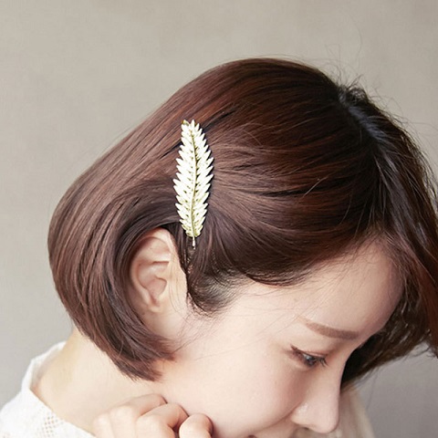 Fashionable Spring Leaf Needle Edge Hair Clip (45)