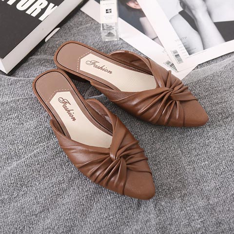 Flat Bottom Casual Slippers For Women - Chocolate