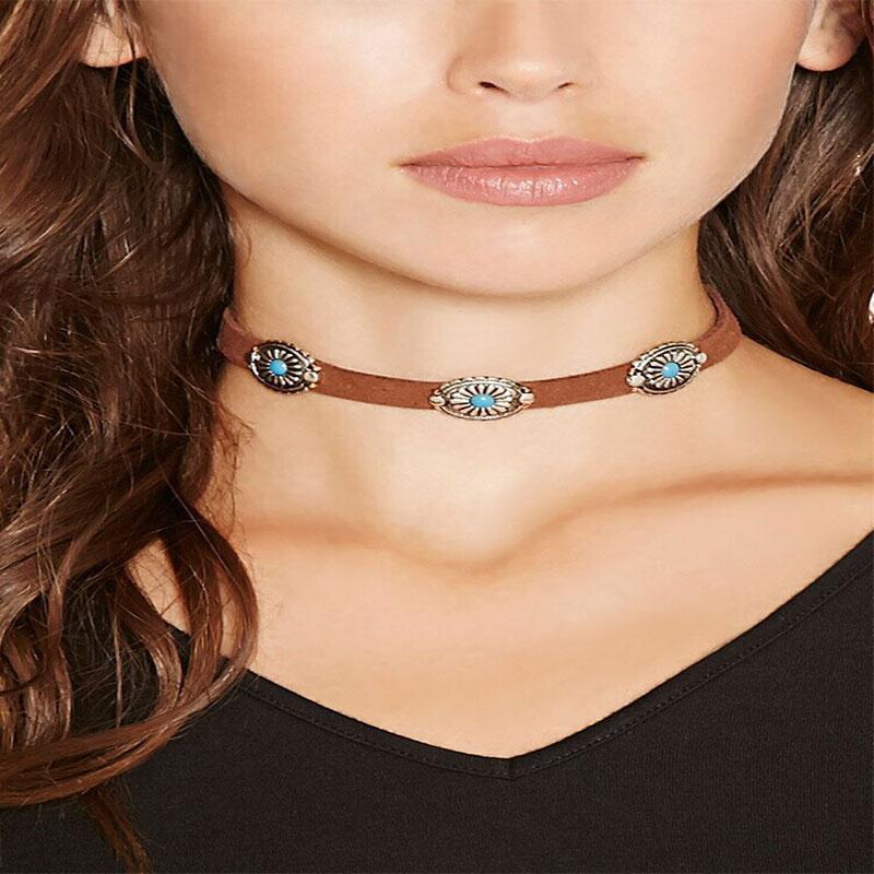 Flower Plate Turquoise Necklace