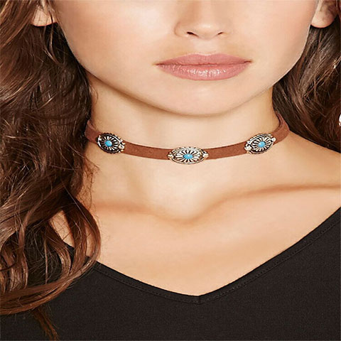 Flower Plate Turquoise Necklace
