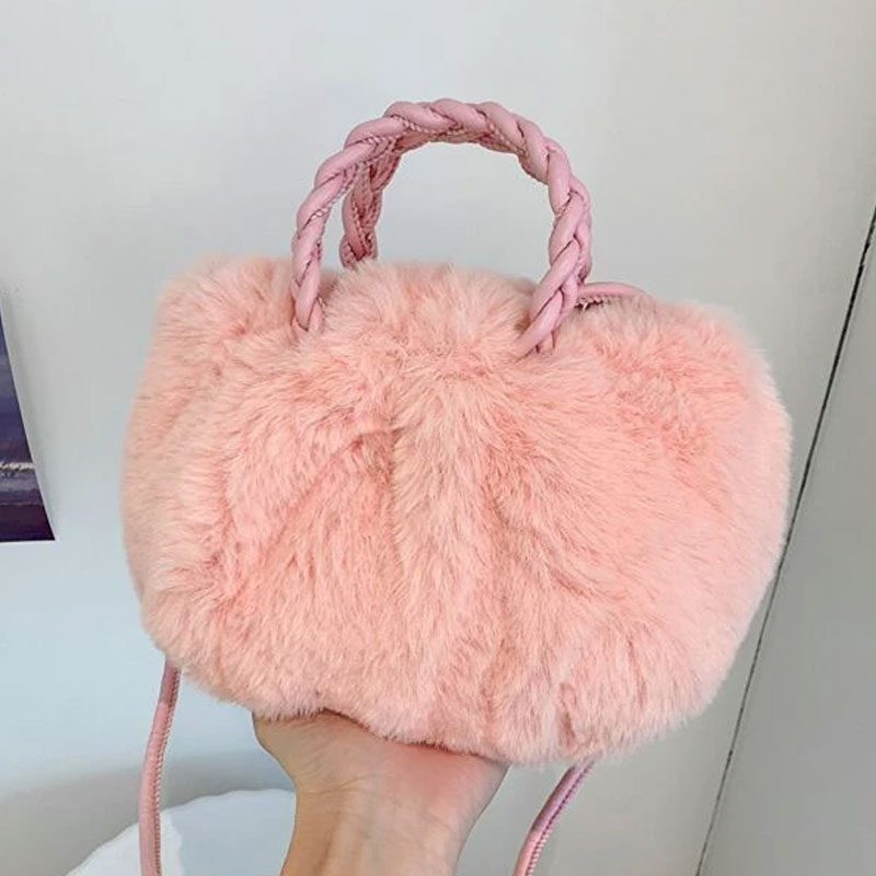 Fuzzy Waist Bag Women Fluffy Handbag Womens Crossbody Bags Designer Fanny  Pack Womens Furry Shoulder Briefcase Bumbag Fannypack P2109132L From  Pink_bags, $54.95