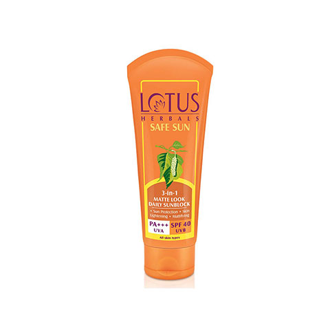 Lotus Herbals Safe Sun 3-in-1 Matte Look Daily Sunblock SPF 40 UVB 100g