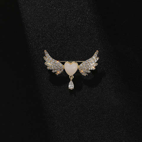 luxury-design-brooch-pin-for-women-heart-wings_regular_638dbff5a7669.jpg