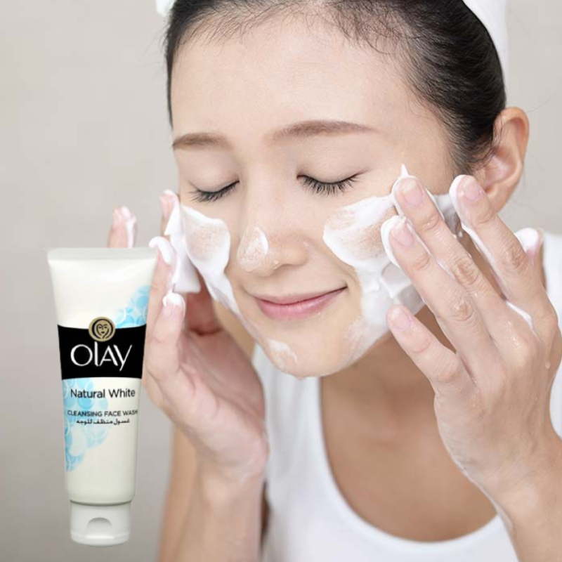 Olay Natural White Cleansing Face Wash 100ml