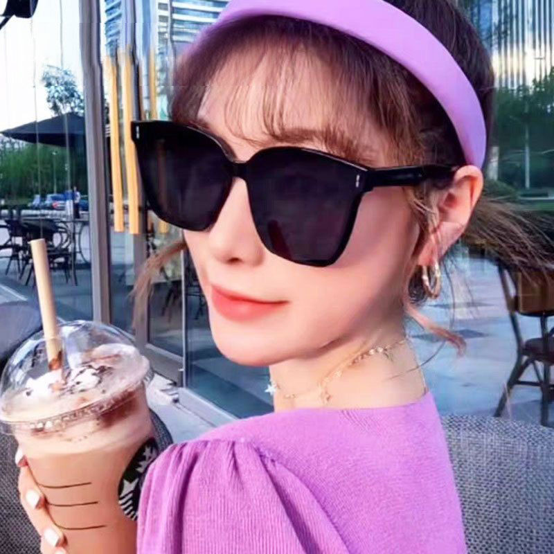 Polished & Trendy Stylish Sunglass For Unisex (303)