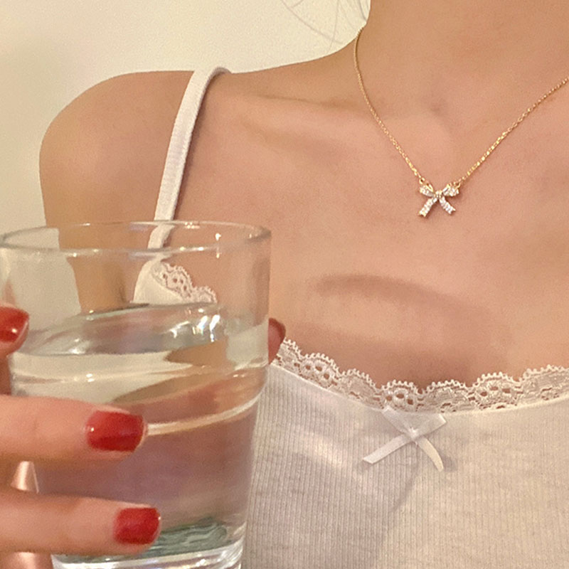 Simple Creative Bow Design Locket Chain Necklace (301096)