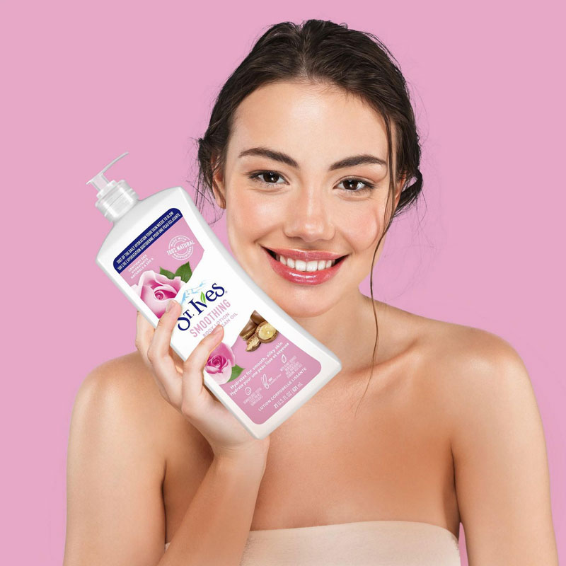 St. Ives Smoothing Body Lotion With Rose & Argan Oil 621ml