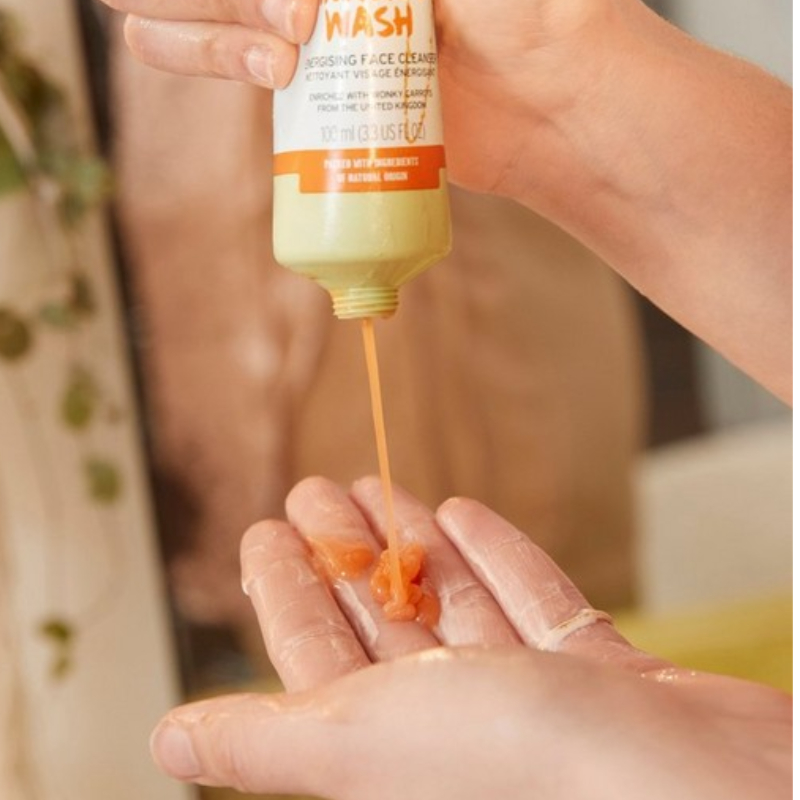 The Body Shop Carrot Wash Energising Face Cleanser 100ml