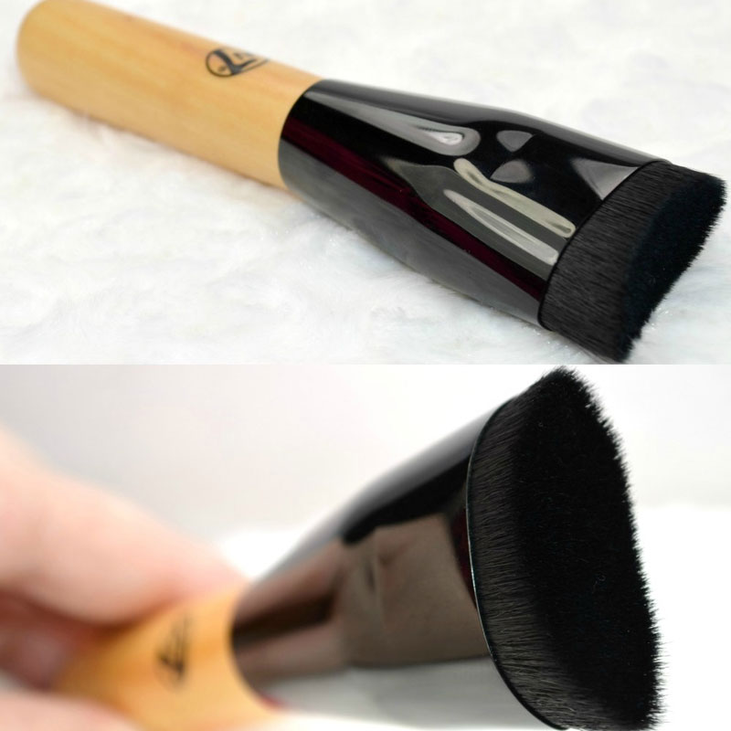 W7 Face Blender Brush