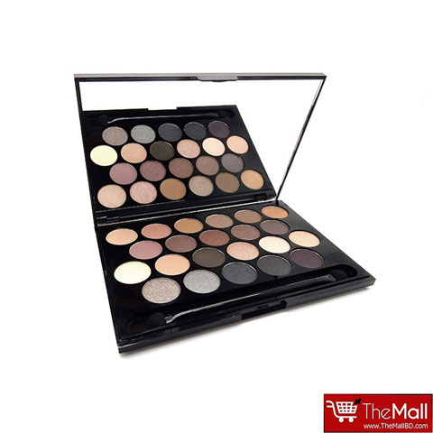 W7 Night On The Town 22 Eye Shadow Nude & Smokey Shades
