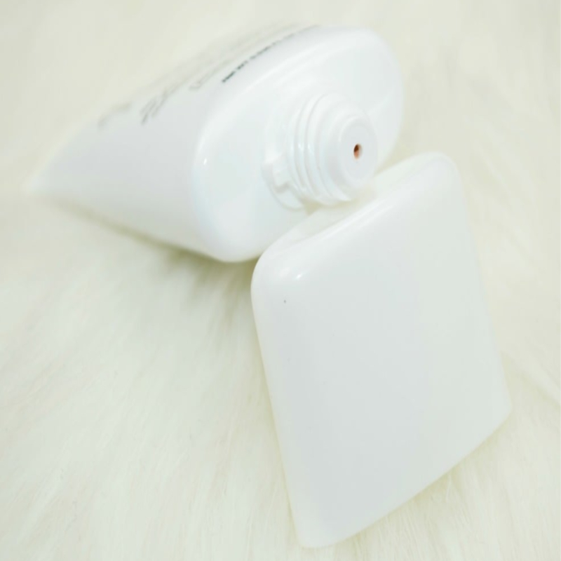 W7 Porefection Pore Minimizer Face Primer 25ml